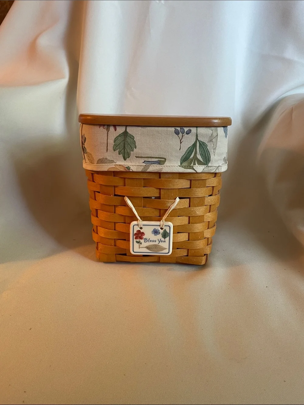 Longaberger, tall tissue basket